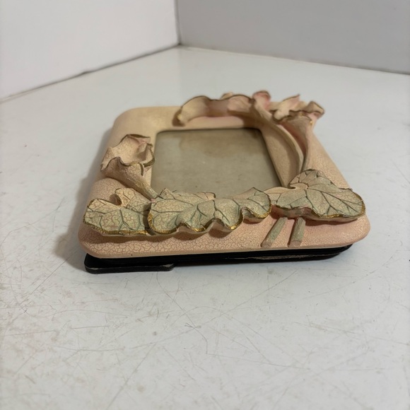 🛍️3/$30 Vintage 1980’s floral pink calla lily crackle ceramic picture frame - Picture 6 of 12